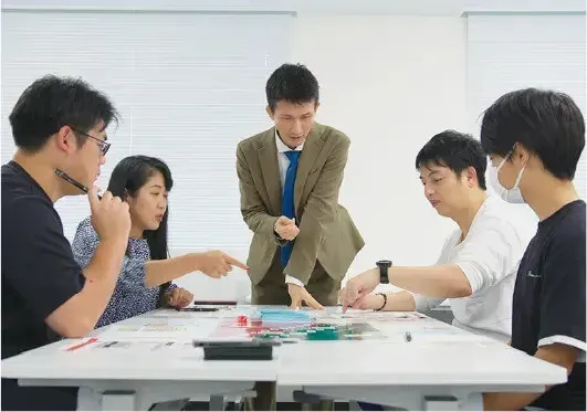 社員研修に効果的な金融教育ボードゲームの活用術